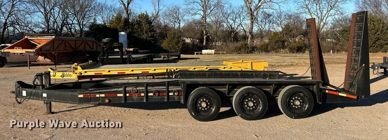 image for item LK9774 2009 Belshe  T18-3EP equipment trailer