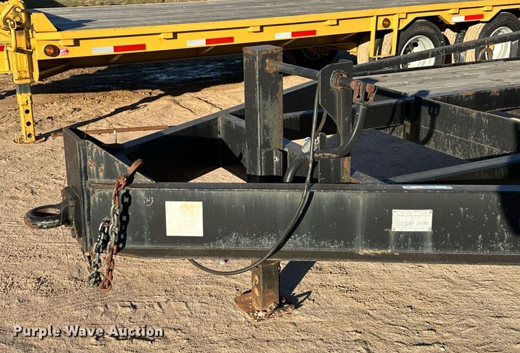 image for item LK9774 2009 Belshe  T18-3EP equipment trailer