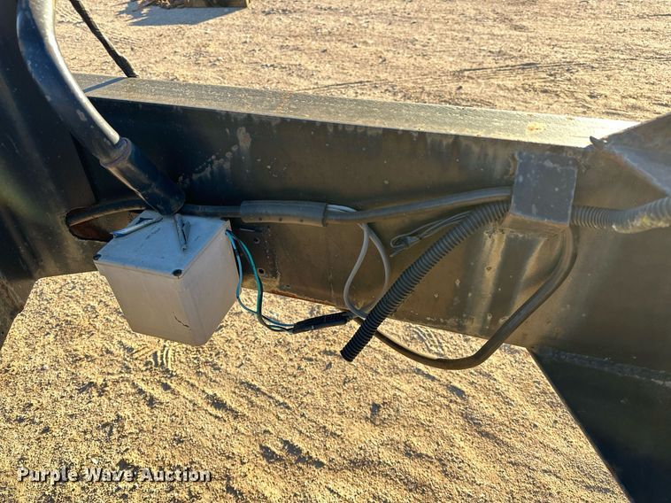 image for item LK9774 2009 Belshe  T18-3EP equipment trailer