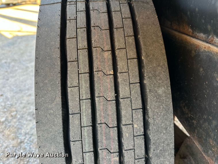 image for item LK9774 2009 Belshe  T18-3EP equipment trailer