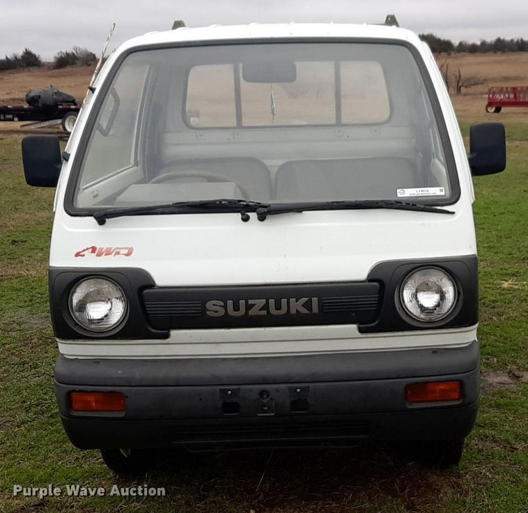 image for item LY9019 1990 Suzuki Carry 660 mini truck