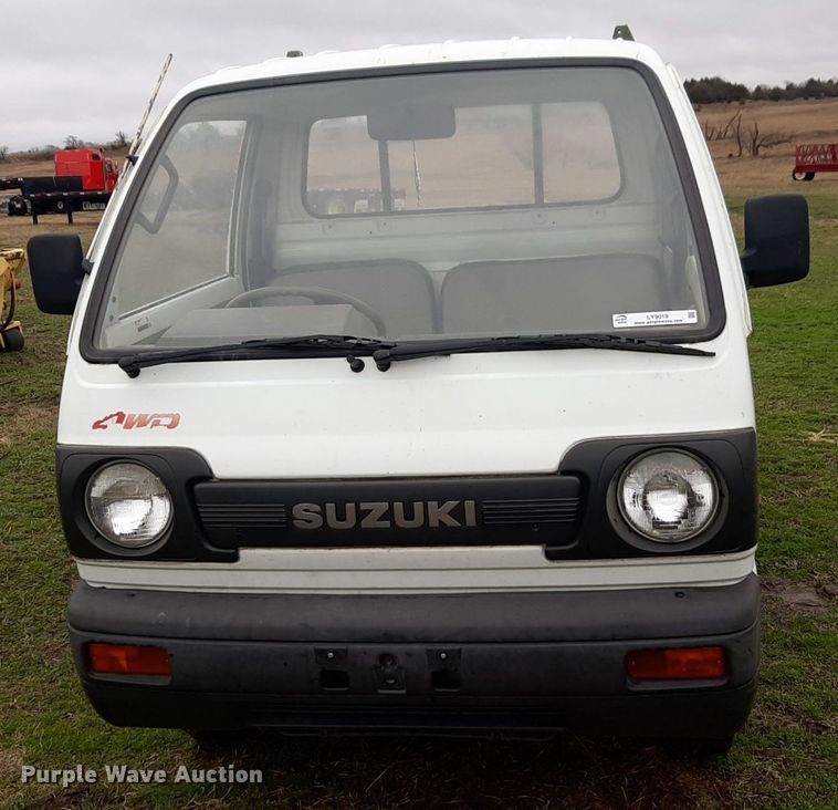 image for item LY9019 1990 Suzuki Carry 660 mini truck