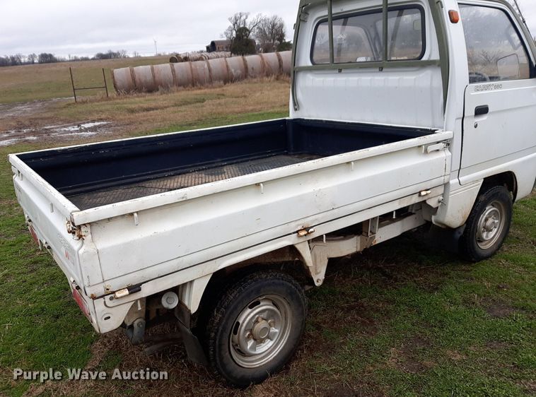 image for item LY9019 1990 Suzuki Carry 660 mini truck