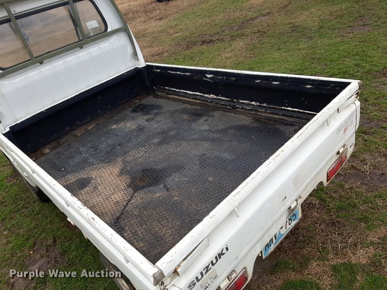 image for item LY9019 1990 Suzuki Carry 660 mini truck