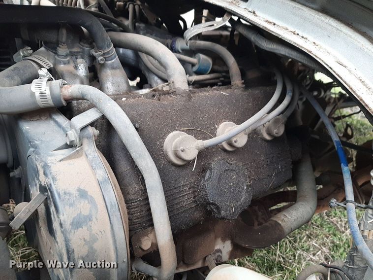 image for item LY9019 1990 Suzuki Carry 660 mini truck