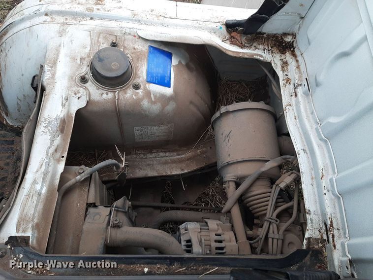 image for item LY9019 1990 Suzuki Carry 660 mini truck