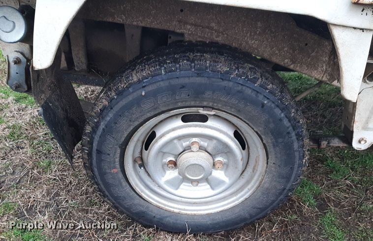 image for item LY9019 1990 Suzuki Carry 660 mini truck