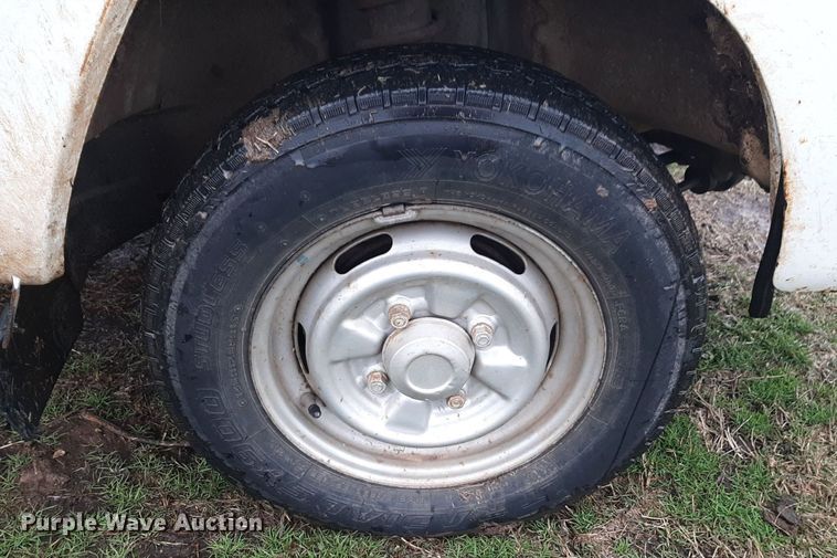 image for item LY9019 1990 Suzuki Carry 660 mini truck