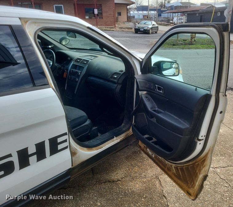 image for item MI9845 2014 Ford Explorer Police Interceptor SUV