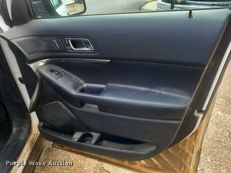 image for item MI9845 2014 Ford Explorer Police Interceptor SUV