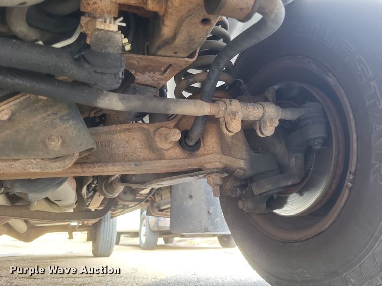 image for item MI9847 2007 Ford E350 Super Duty XLT police van