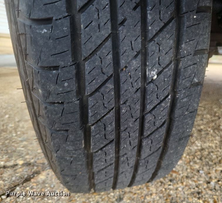 image for item MI9847 2007 Ford E350 Super Duty XLT police van