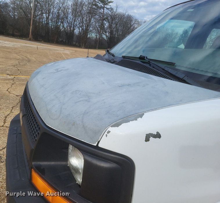 image for item MI9848 2007 Chevrolet Express  police van