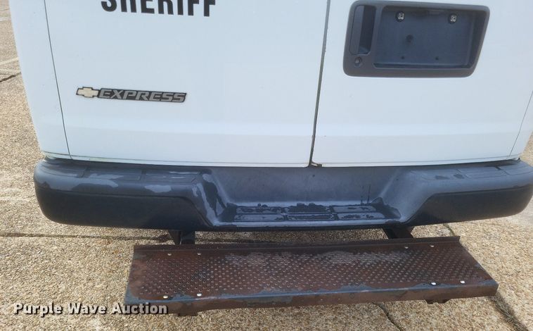 image for item MI9848 2007 Chevrolet Express  police van