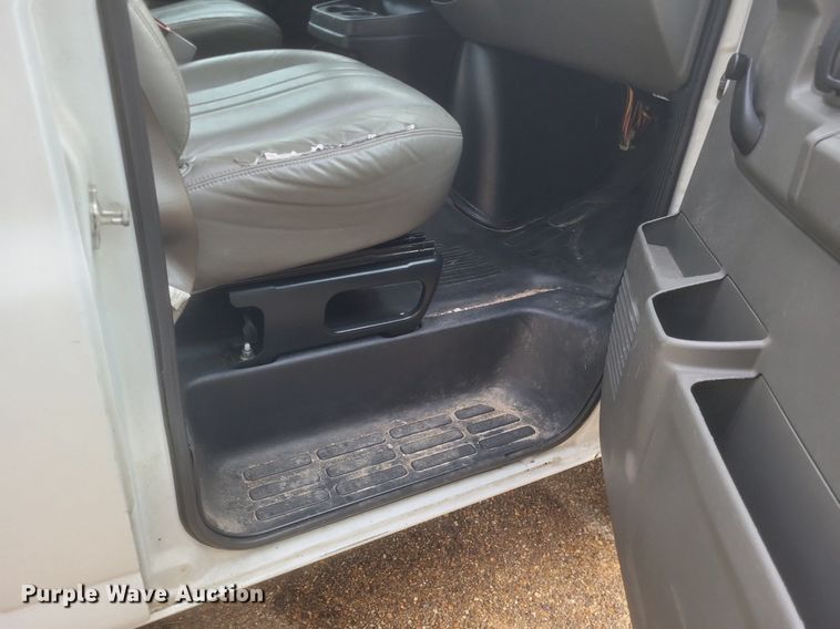 image for item MI9848 2007 Chevrolet Express  police van