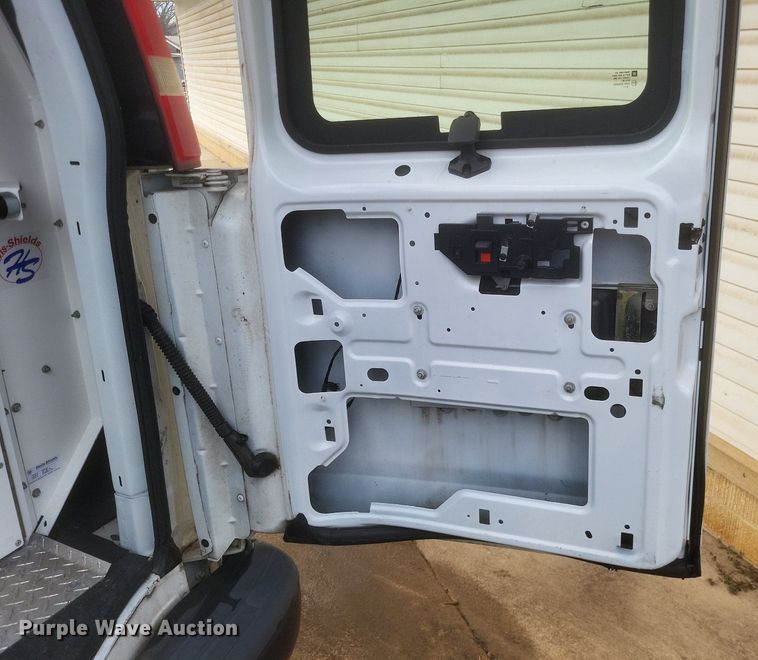 image for item MI9848 2007 Chevrolet Express  police van