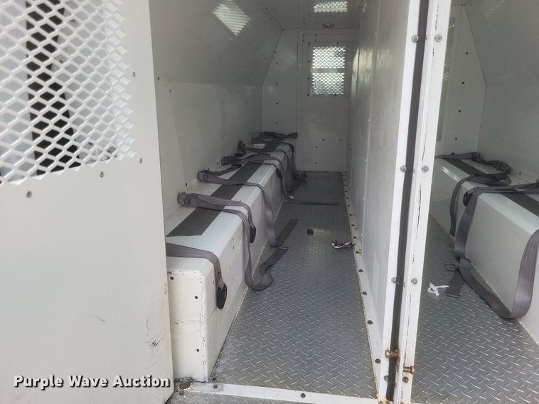 image for item MI9848 2007 Chevrolet Express  police van