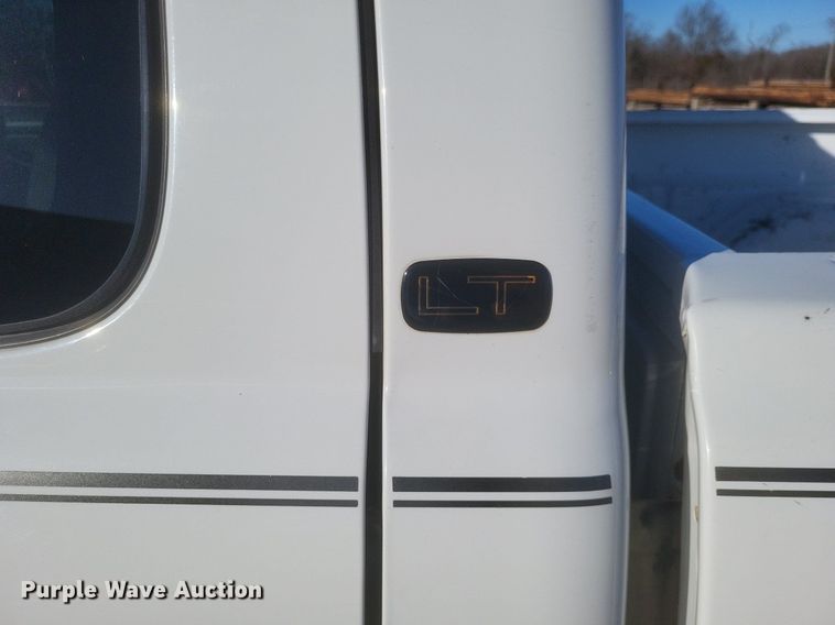 image for item MI9922 2006 Chevrolet Silverado 1500  Ext. Cab pickup truck