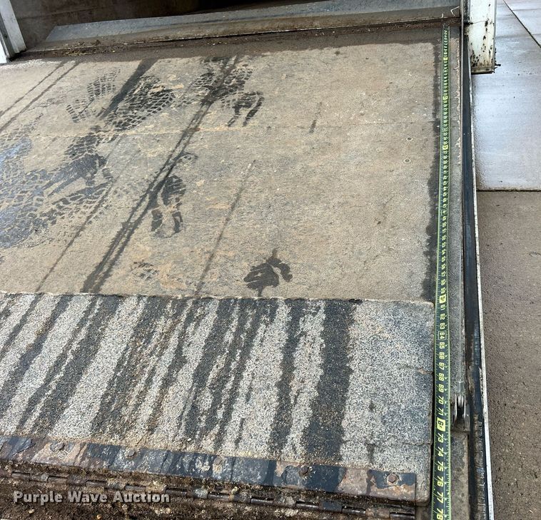 image for item MO9151 2014 Stealth  enclosed cargo trailer