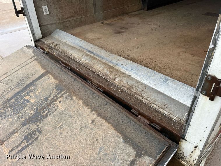 image for item MO9151 2014 Stealth  enclosed cargo trailer