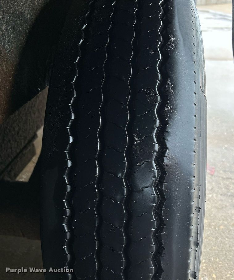 image for item MO9151 2014 Stealth  enclosed cargo trailer