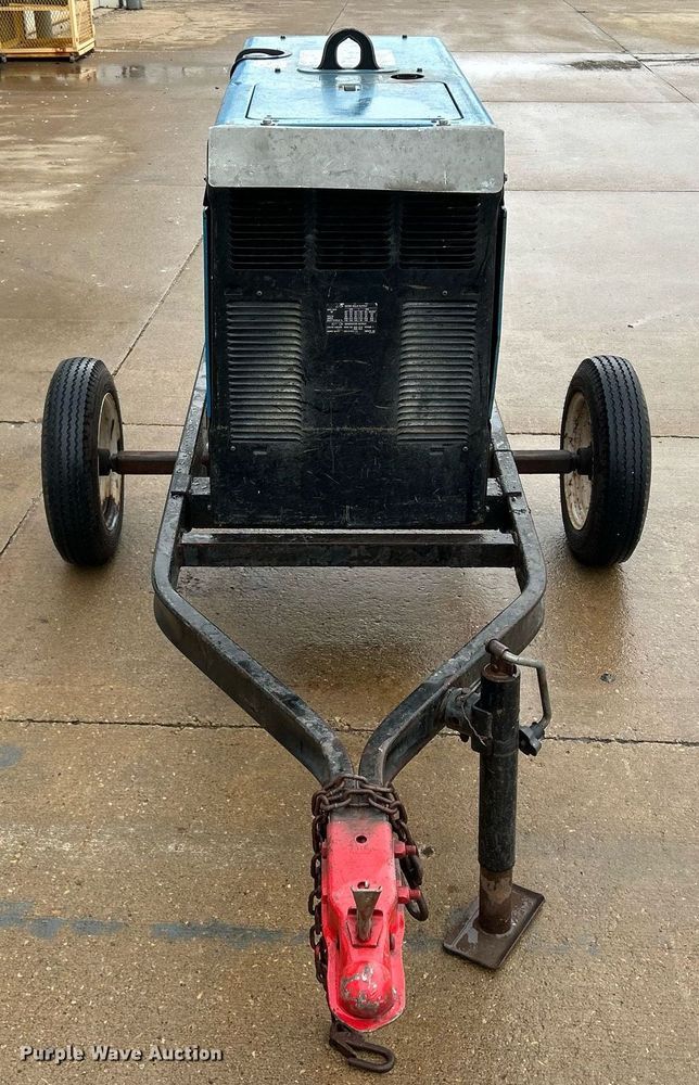 image for item MO9152 Miller  Bobcat 250 welder