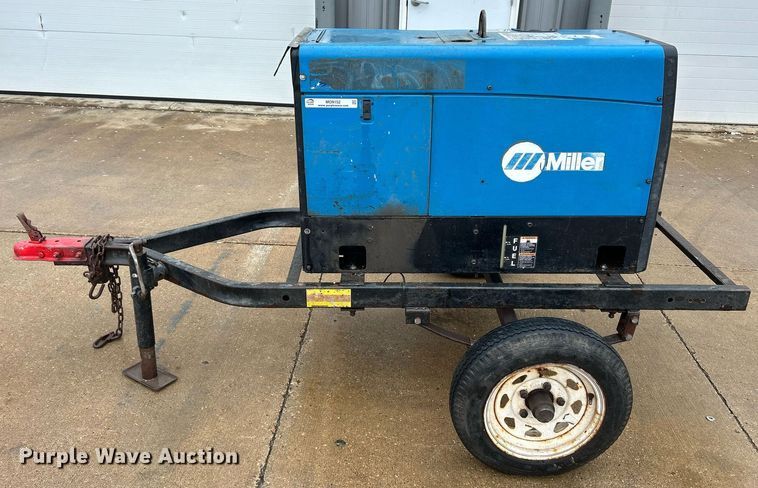 image for item MO9152 Miller  Bobcat 250 welder