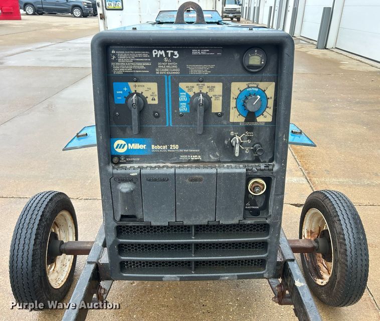 image for item MO9152 Miller  Bobcat 250 welder
