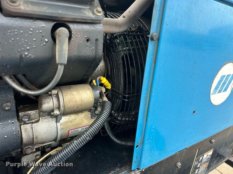 image for item MO9152 Miller  Bobcat 250 welder