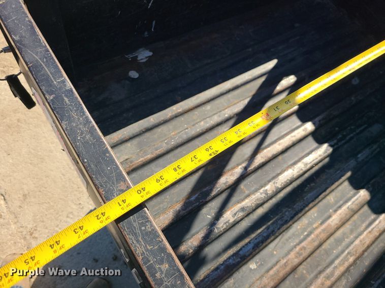 image for item MQ9597 2013 Cushman 1600XD utility vehicle