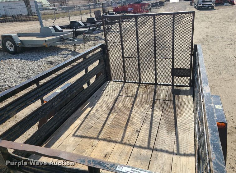 image for item MQ9606 2004 Redi-Haul RH8UT utility trailer