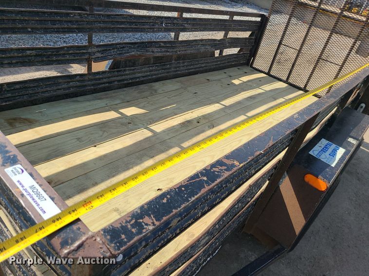 image for item MQ9607 2004 Redi-Haul utility trailer