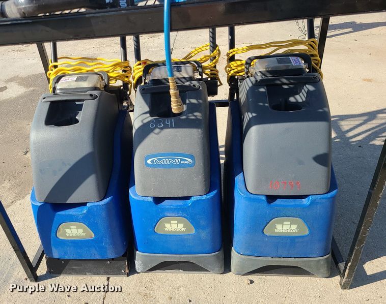 image for item MQ9609 (4) Windsor Carpet cleaners