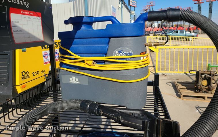 image for item MQ9609 (4) Windsor Carpet cleaners