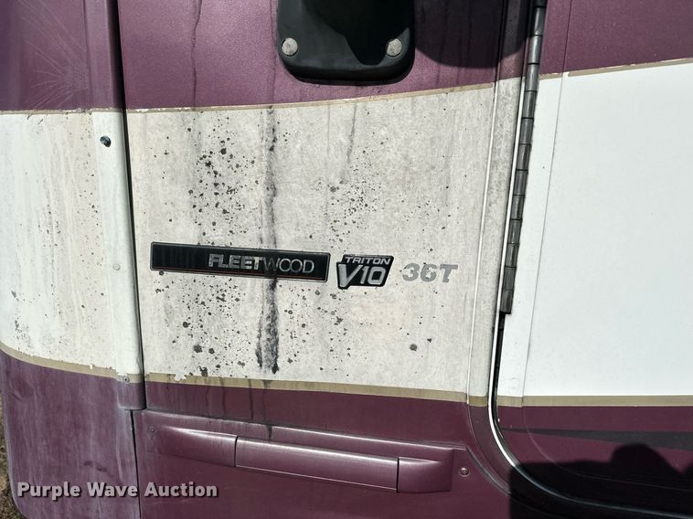 image for item NA9762 1999 Southwind  Fleetwood RV