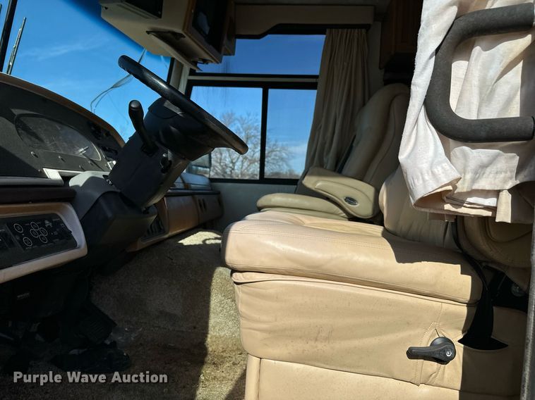 image for item NA9762 1999 Southwind  Fleetwood RV