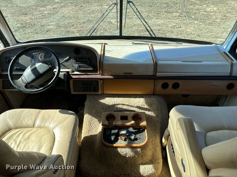 image for item NA9762 1999 Southwind  Fleetwood RV