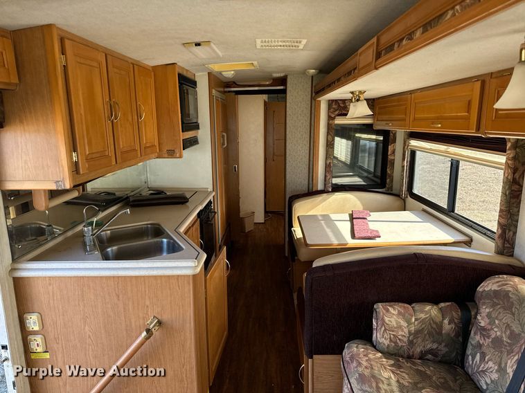 image for item NA9762 1999 Southwind  Fleetwood RV