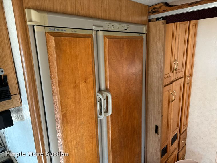 image for item NA9762 1999 Southwind  Fleetwood RV