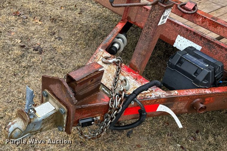 image for item NA9773 1998 Diamond C utility trailer