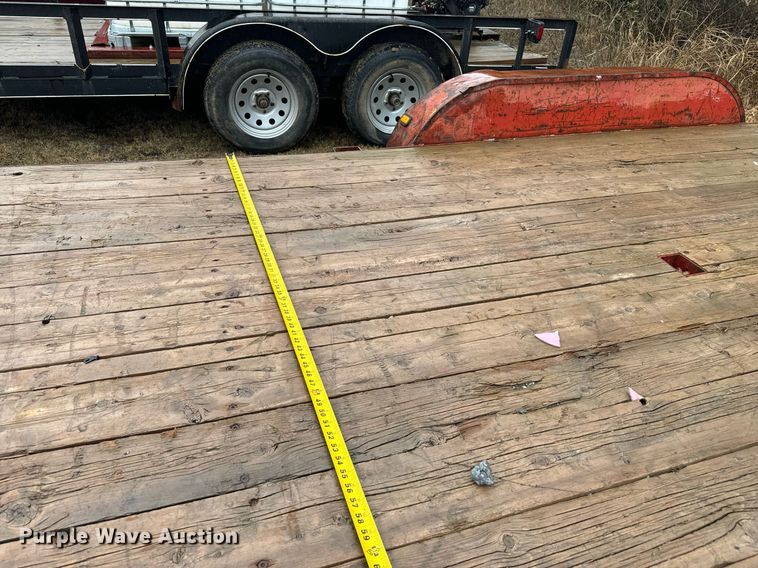 image for item NA9773 1998 Diamond C utility trailer