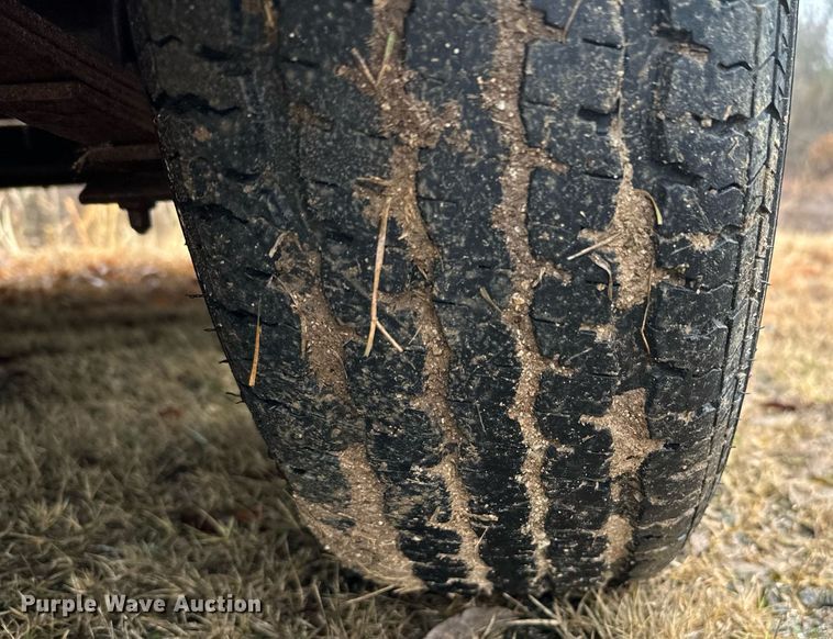 image for item NA9773 1998 Diamond C utility trailer