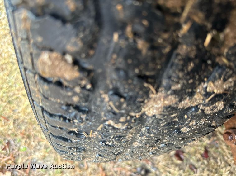 image for item NA9773 1998 Diamond C utility trailer