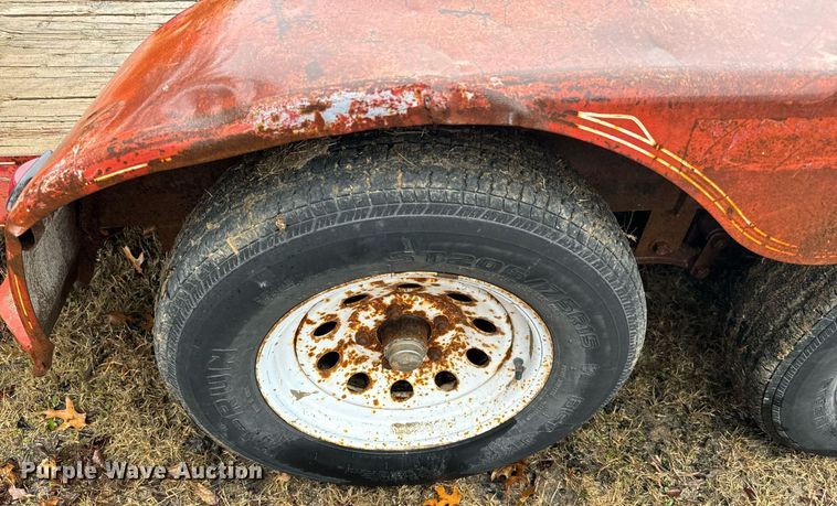 image for item NA9773 1998 Diamond C utility trailer