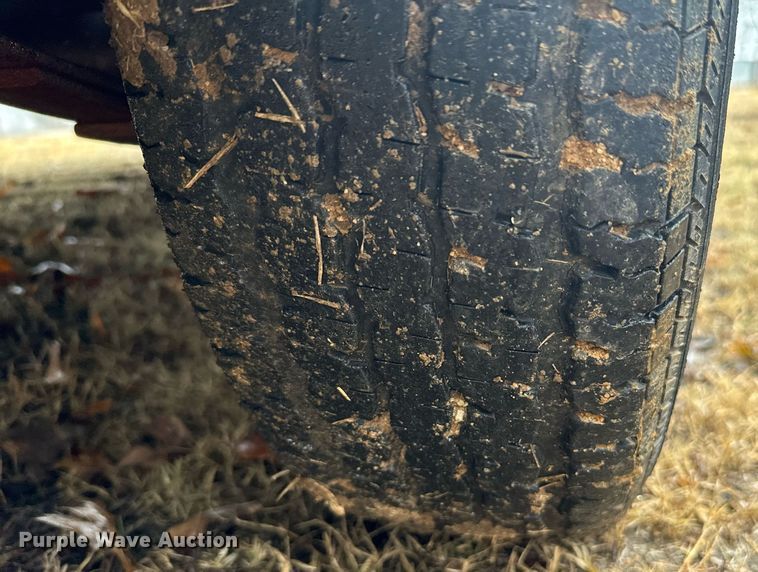 image for item NA9773 1998 Diamond C utility trailer