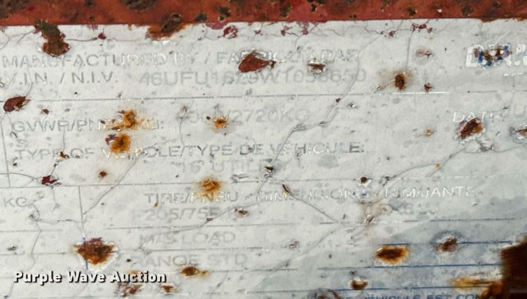 image for item NA9773 1998 Diamond C utility trailer