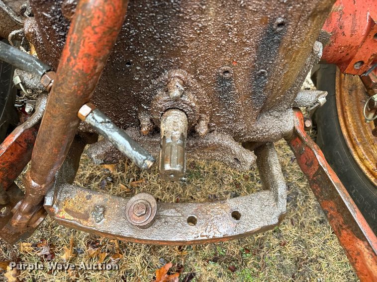 image for item NA9777 International 354 tractor