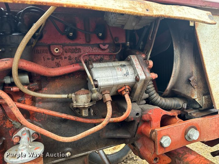 image for item NA9777 International 354 tractor