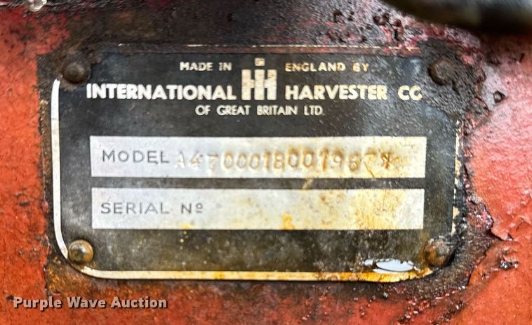 image for item NA9777 International 354 tractor