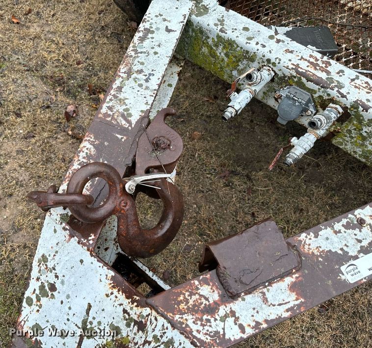 image for item NA9778 1986 Fruehauf  EL-FL1 trailer dolly